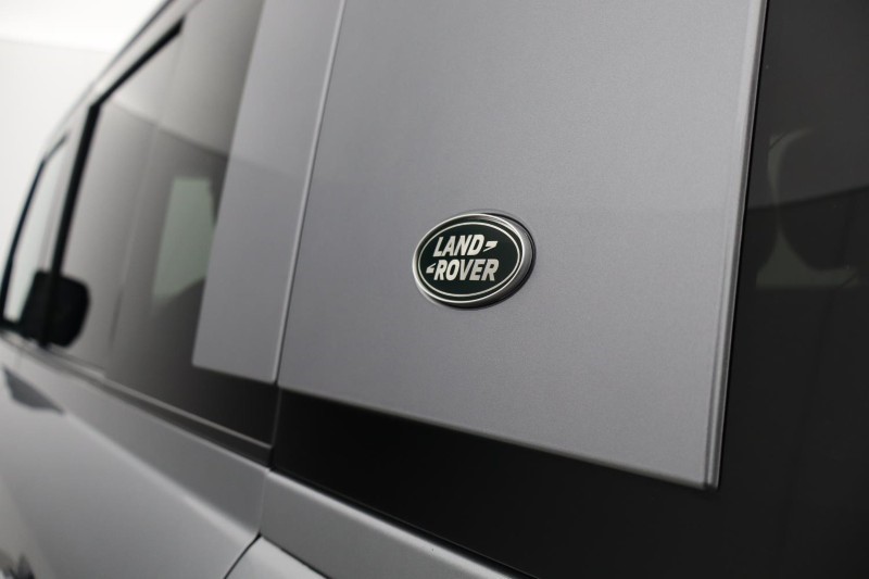2022 (71) LAND ROVER DEFENDER 3.0 D300 X-Dynamic HSE 110 5dr Auto [6 Seat] 5401349