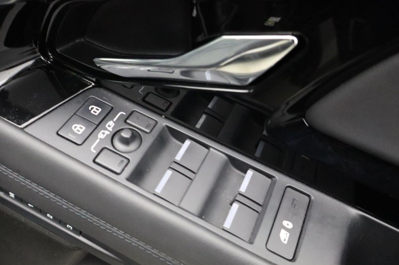 2023 (23) LAND ROVER RANGE ROVER EVOQUE 2.0 D200 R-Dynamic HSE 5dr Auto 5119651