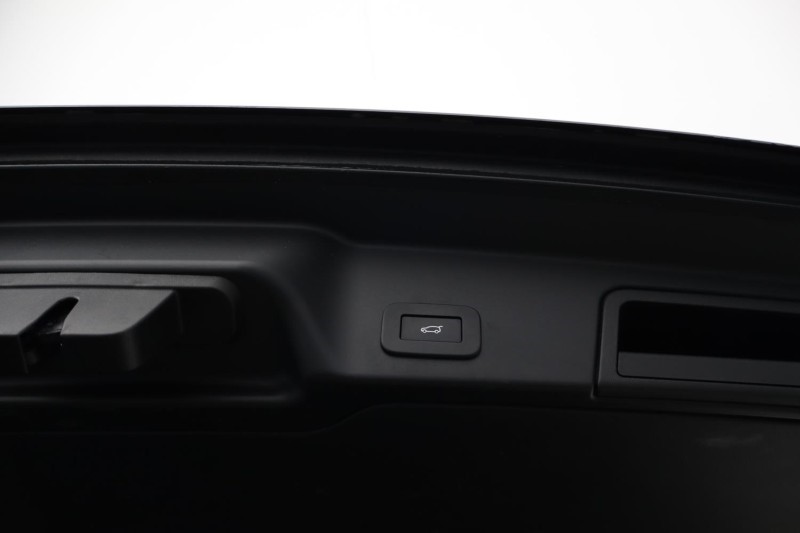 2023 (23) LAND ROVER RANGE ROVER EVOQUE 2.0 D200 R-Dynamic HSE 5dr Auto 5119627