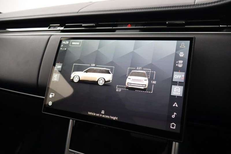 2024 (24) LAND ROVER RANGE ROVER 3.0 D300 Autobiography 4dr Auto 5160276