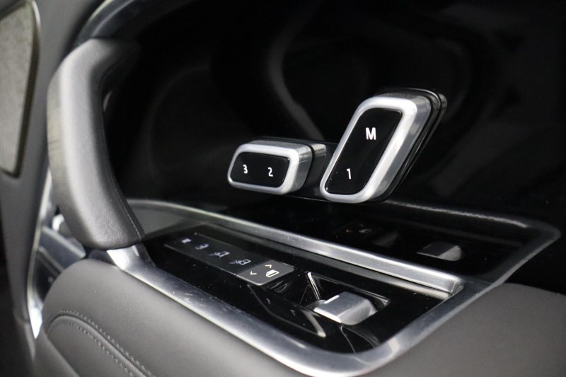 2024 (24) LAND ROVER RANGE ROVER 3.0 D300 Autobiography 4dr Auto 5160227