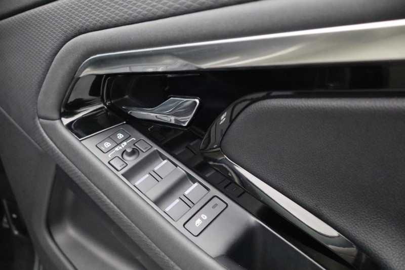 2022 (22) LAND ROVER RANGE ROVER EVOQUE 2.0 P250 R-Dynamic S 5dr Auto 5153893