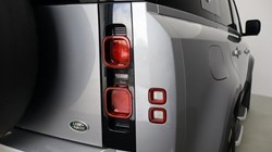 2022 (72) LAND ROVER DEFENDER 3.0 D300 HSE 110 5dr Auto 5119297