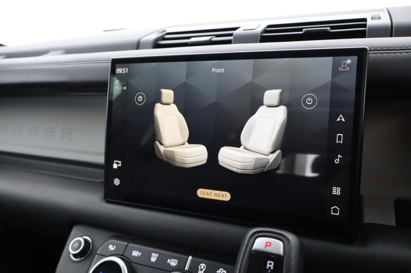 2022 (72) LAND ROVER DEFENDER 3.0 D300 HSE 110 5dr Auto 5119334