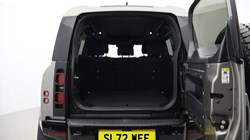 2022 (72) LAND ROVER DEFENDER 3.0 D300 HSE 110 5dr Auto 5119353