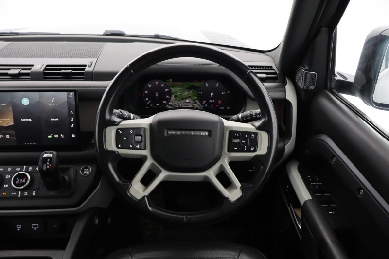 2022 (72) LAND ROVER DEFENDER 3.0 D300 HSE 110 5dr Auto 5119324