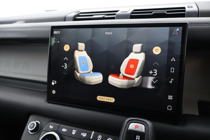 2022 (72) LAND ROVER DEFENDER 3.0 D300 HSE 110 5dr Auto 5119335