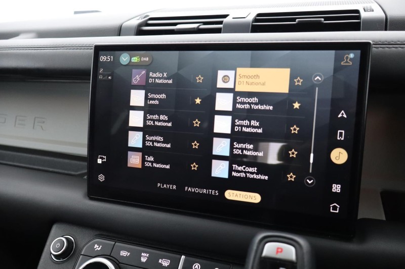 2022 (72) LAND ROVER DEFENDER 3.0 D300 HSE 110 5dr Auto 5119331