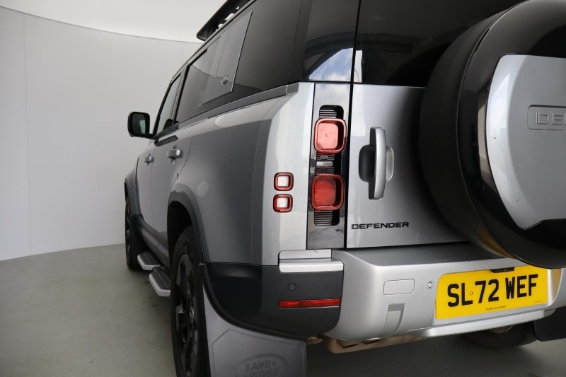 2022 (72) LAND ROVER DEFENDER 3.0 D300 HSE 110 5dr Auto 5119292