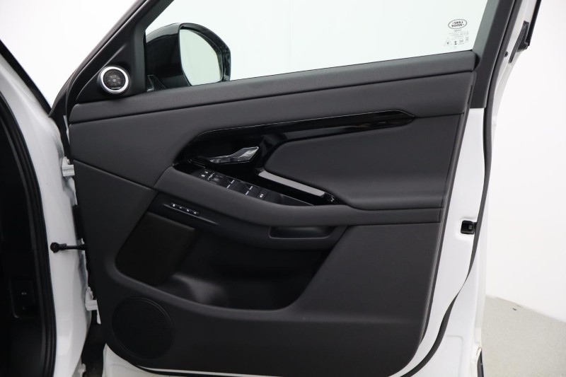 2025 (25) LAND ROVER RANGE ROVER EVOQUE 2.0 D200 Dynamic SE 5dr Auto 5160561