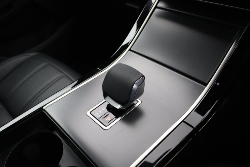 2025 (25) LAND ROVER RANGE ROVER EVOQUE 2.0 D200 Dynamic SE 5dr Auto 5160566