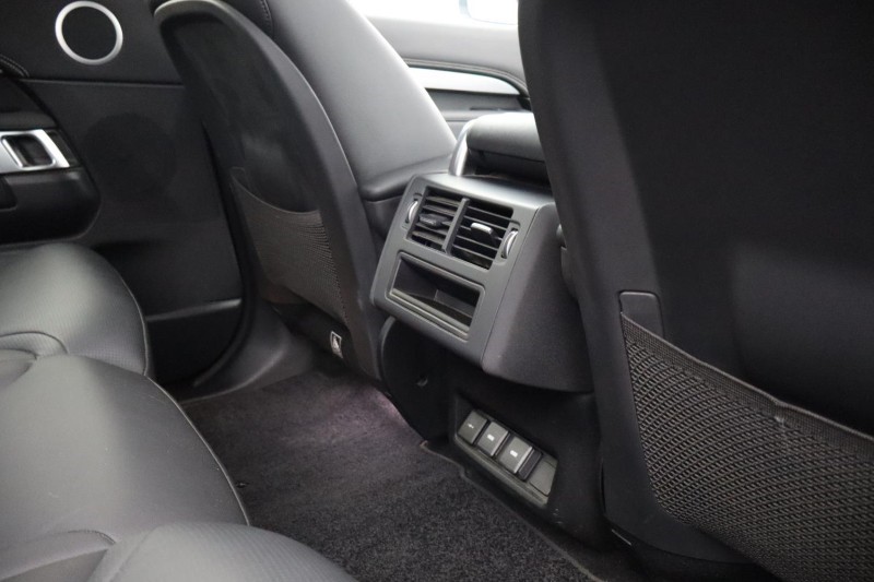 2023 (73) LAND ROVER DISCOVERY 3.0 D300 Dynamic SE 5dr Auto 5140521