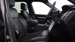 2023 (73) LAND ROVER DISCOVERY 3.0 D300 Dynamic SE 5dr Auto 5140534