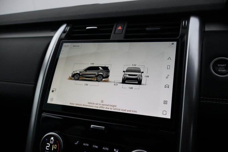 2023 (73) LAND ROVER DISCOVERY 3.0 D300 Dynamic SE 5dr Auto 5140541