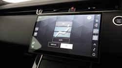 2025 (74) LAND ROVER RANGE ROVER EVOQUE 2.0 D200 Autobiography 5dr Auto 5166298
