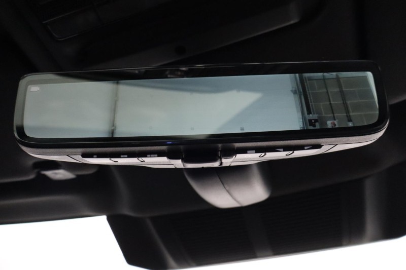 2022 (22) LAND ROVER DEFENDER 5.0 P525 V8 110 5dr Auto 5155730