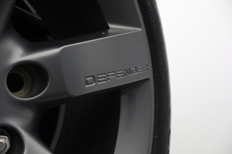 2022 (22) LAND ROVER DEFENDER 5.0 P525 V8 110 5dr Auto 5155658