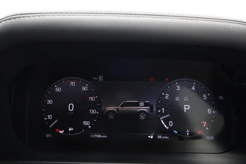 2022 (22) LAND ROVER DEFENDER 5.0 P525 V8 110 5dr Auto 5155723
