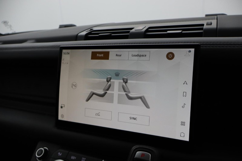 2022 (22) LAND ROVER DEFENDER 5.0 P525 V8 110 5dr Auto 5155720