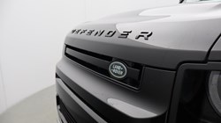 2022 (22) LAND ROVER DEFENDER 5.0 P525 V8 110 5dr Auto 5155690