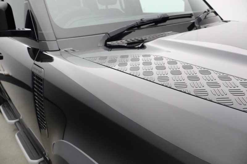 2022 (22) LAND ROVER DEFENDER 5.0 P525 V8 110 5dr Auto 5155688