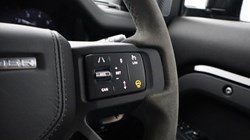 2022 (22) LAND ROVER DEFENDER 5.0 P525 V8 110 5dr Auto 5155712