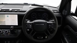 2022 (22) LAND ROVER DEFENDER 5.0 P525 V8 110 5dr Auto 5155707