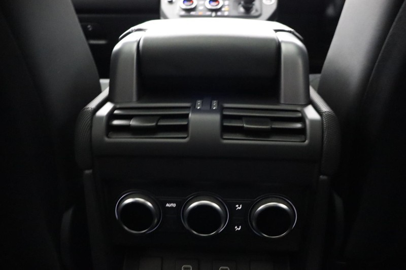 2022 (22) LAND ROVER DEFENDER 5.0 P525 V8 110 5dr Auto 5155701