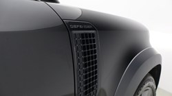 2022 (22) LAND ROVER DEFENDER 5.0 P525 V8 110 5dr Auto 5155683