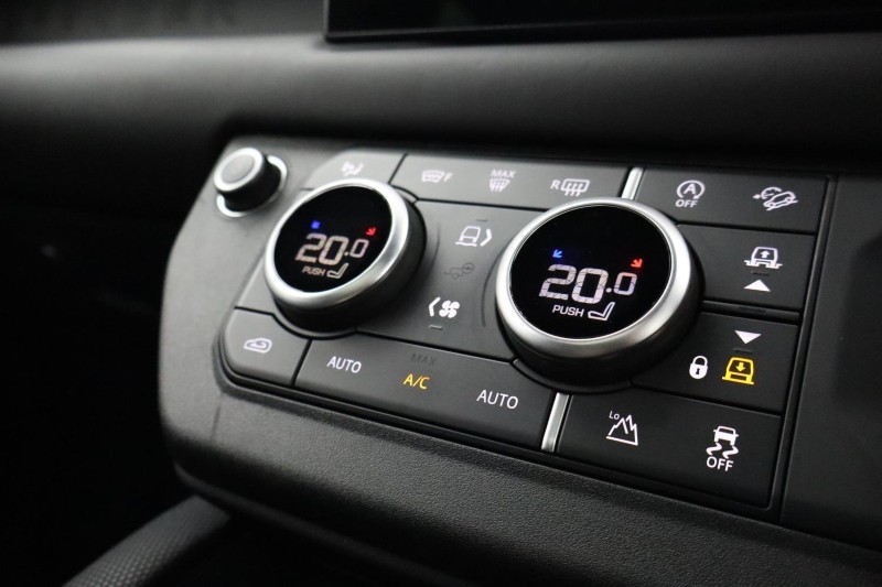 2022 (22) LAND ROVER DEFENDER 5.0 P525 V8 110 5dr Auto 5155713