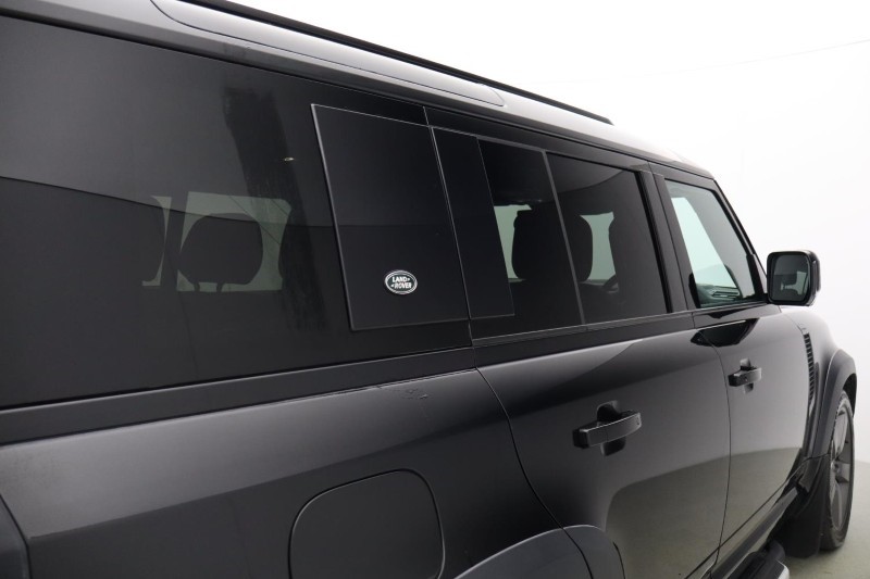 2022 (22) LAND ROVER DEFENDER 5.0 P525 V8 110 5dr Auto 5155672