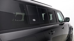 2022 (22) LAND ROVER DEFENDER 5.0 P525 V8 110 5dr Auto 5155672