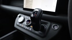 2022 (22) LAND ROVER DEFENDER 5.0 P525 V8 110 5dr Auto 5155715