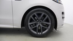 2024 (24) LAND ROVER RANGE ROVER SPORT 3.0 D300 Dynamic SE 5dr Auto 5154428