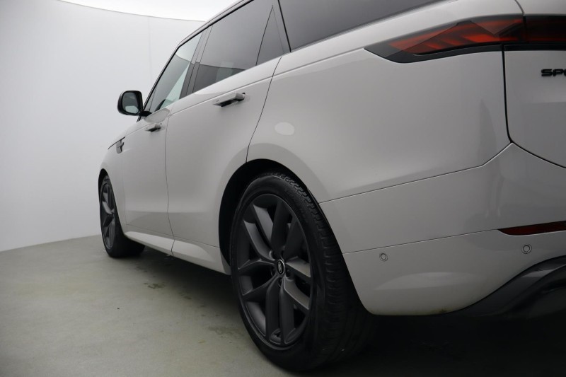 2024 (24) LAND ROVER RANGE ROVER SPORT 3.0 D300 Dynamic SE 5dr Auto 5154411