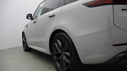 2024 (24) LAND ROVER RANGE ROVER SPORT 3.0 D300 Dynamic SE 5dr Auto 5154411