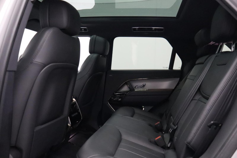 2024 (24) LAND ROVER RANGE ROVER SPORT 3.0 D300 Dynamic SE 5dr Auto 5154440