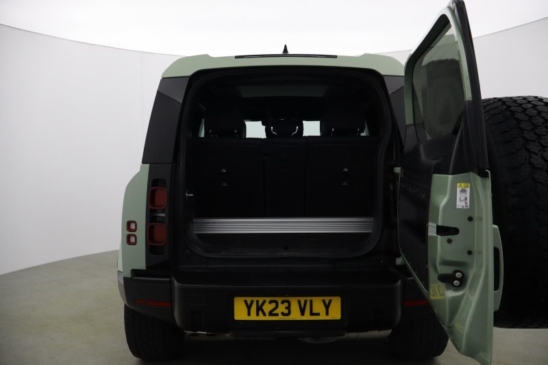 2023 (23) LAND ROVER DEFENDER 3.0 D300 75th Limited Edition 90 3dr Auto 5170208