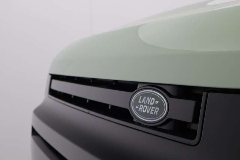 2023 (23) LAND ROVER DEFENDER 3.0 D300 75th Limited Edition 90 3dr Auto 5170234