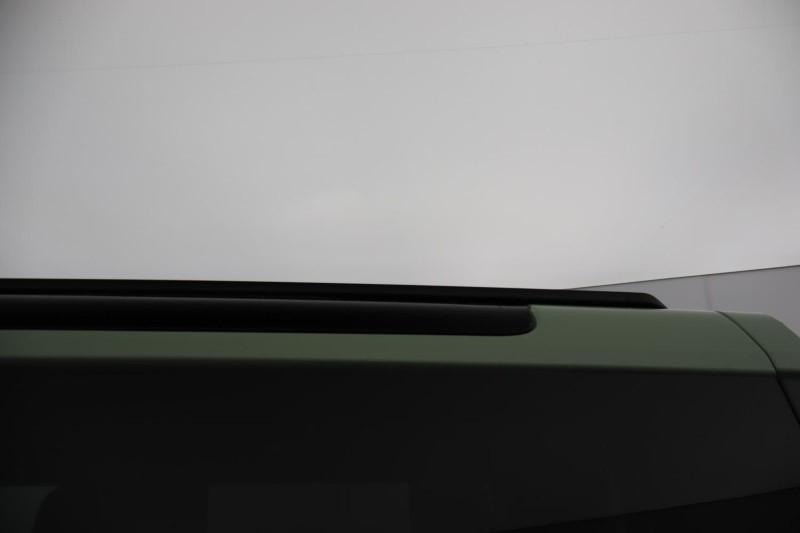 2023 (23) LAND ROVER DEFENDER 3.0 D300 75th Limited Edition 90 3dr Auto 5170214