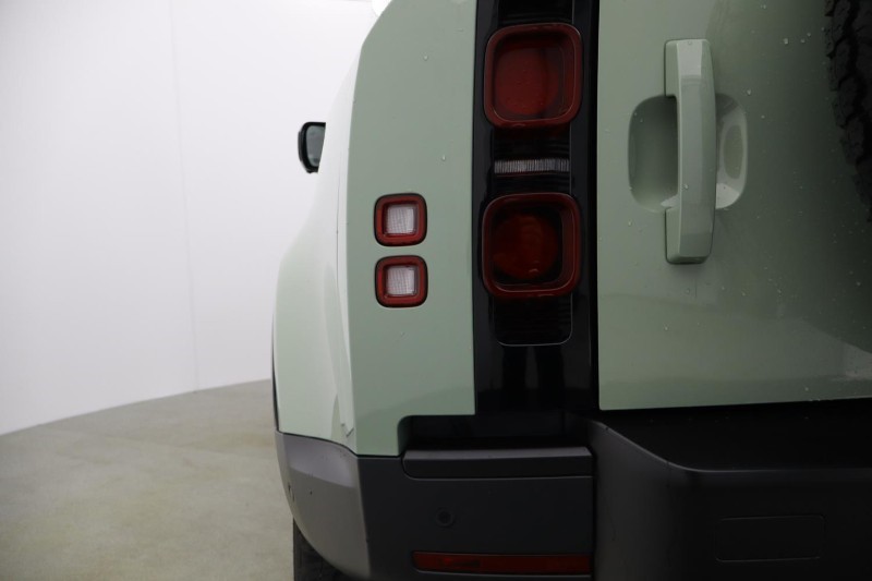 2023 (23) LAND ROVER DEFENDER 3.0 D300 75th Limited Edition 90 3dr Auto 5170204