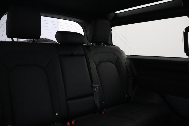 2023 (23) LAND ROVER DEFENDER 3.0 D300 75th Limited Edition 90 3dr Auto 5170221