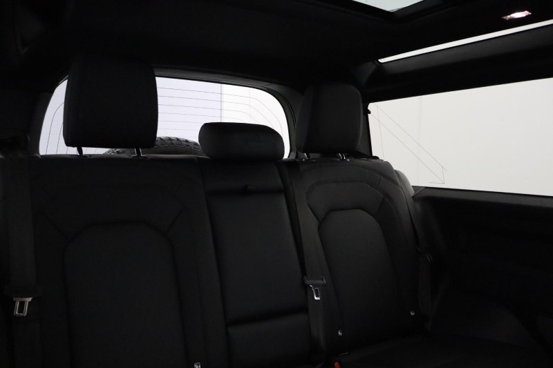 2023 (23) LAND ROVER DEFENDER 3.0 D300 75th Limited Edition 90 3dr Auto 5170220