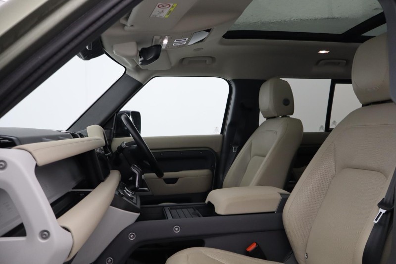 2022 (22) LAND ROVER DEFENDER 3.0 D300 SE 110 5dr Auto [7 Seat] 5173373