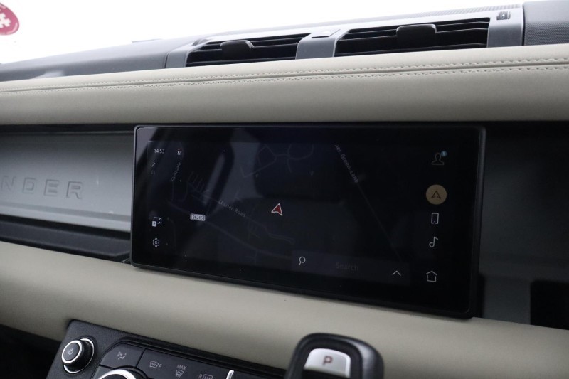 2022 (22) LAND ROVER DEFENDER 3.0 D300 SE 110 5dr Auto [7 Seat] 5173407