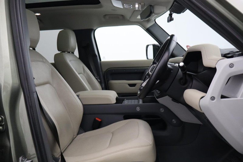 2022 (22) LAND ROVER DEFENDER 3.0 D300 SE 110 5dr Auto [7 Seat] 5173386