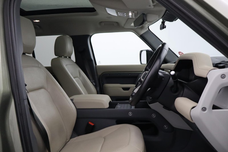 2022 (22) LAND ROVER DEFENDER 3.0 D300 SE 110 5dr Auto [7 Seat] 5173385