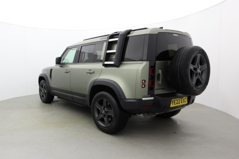 2022 (22) LAND ROVER DEFENDER 3.0 D300 SE 110 5dr Auto [7 Seat]