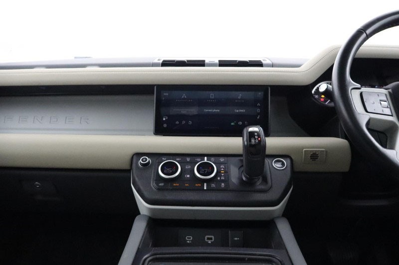 2022 (22) LAND ROVER DEFENDER 3.0 D300 SE 110 5dr Auto [7 Seat] 5173669