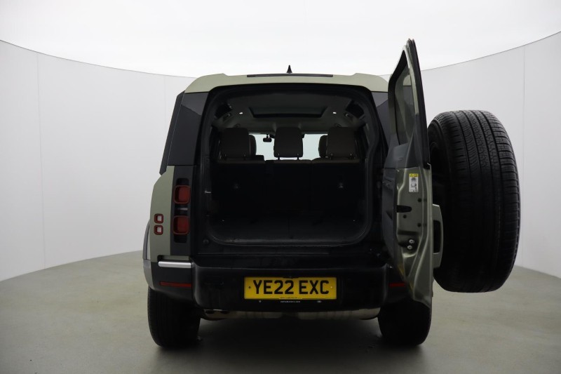 2022 (22) LAND ROVER DEFENDER 3.0 D300 SE 110 5dr Auto [7 Seat] 5173376